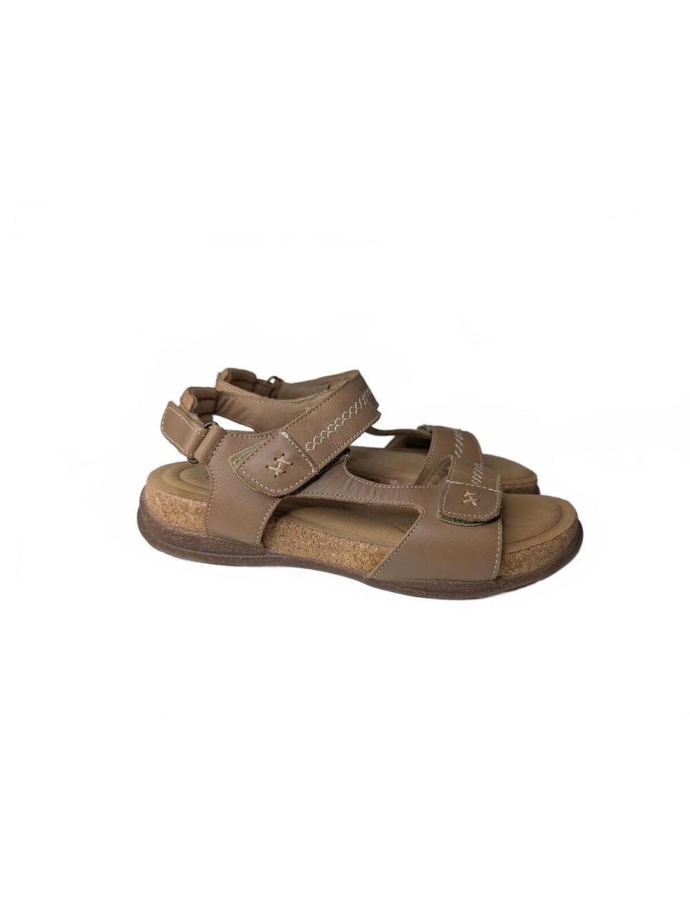 Clarks Women's Roseville Mae Light Tan‎ Leather Flat Sandals Size 8.5